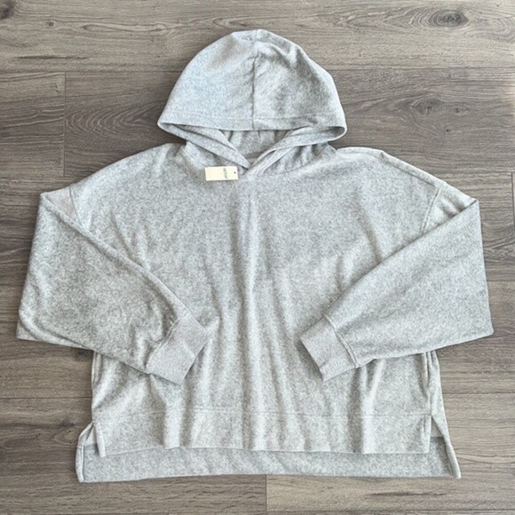 AERIE Velour Cropped Hoodie Medium Heather Gray Relaxed Fit Y2K Retro Casual NWT - Picture 1 of 9